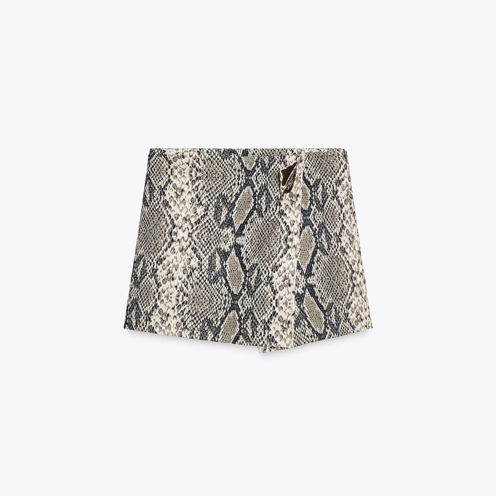 Zara Beige and Black Snakeskin Skorts